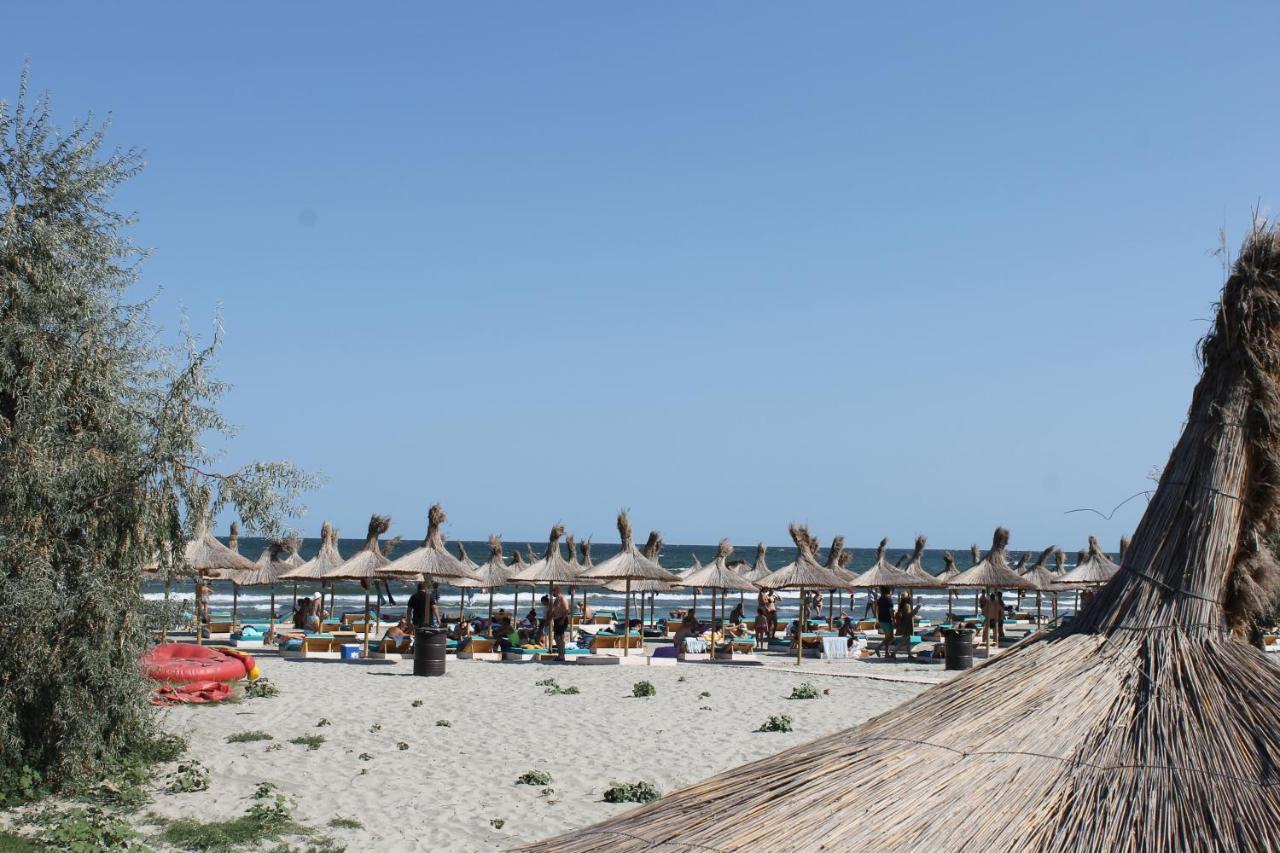 On Beach-Mamaia Residence นาโวดาริ ภายนอก รูปภาพ