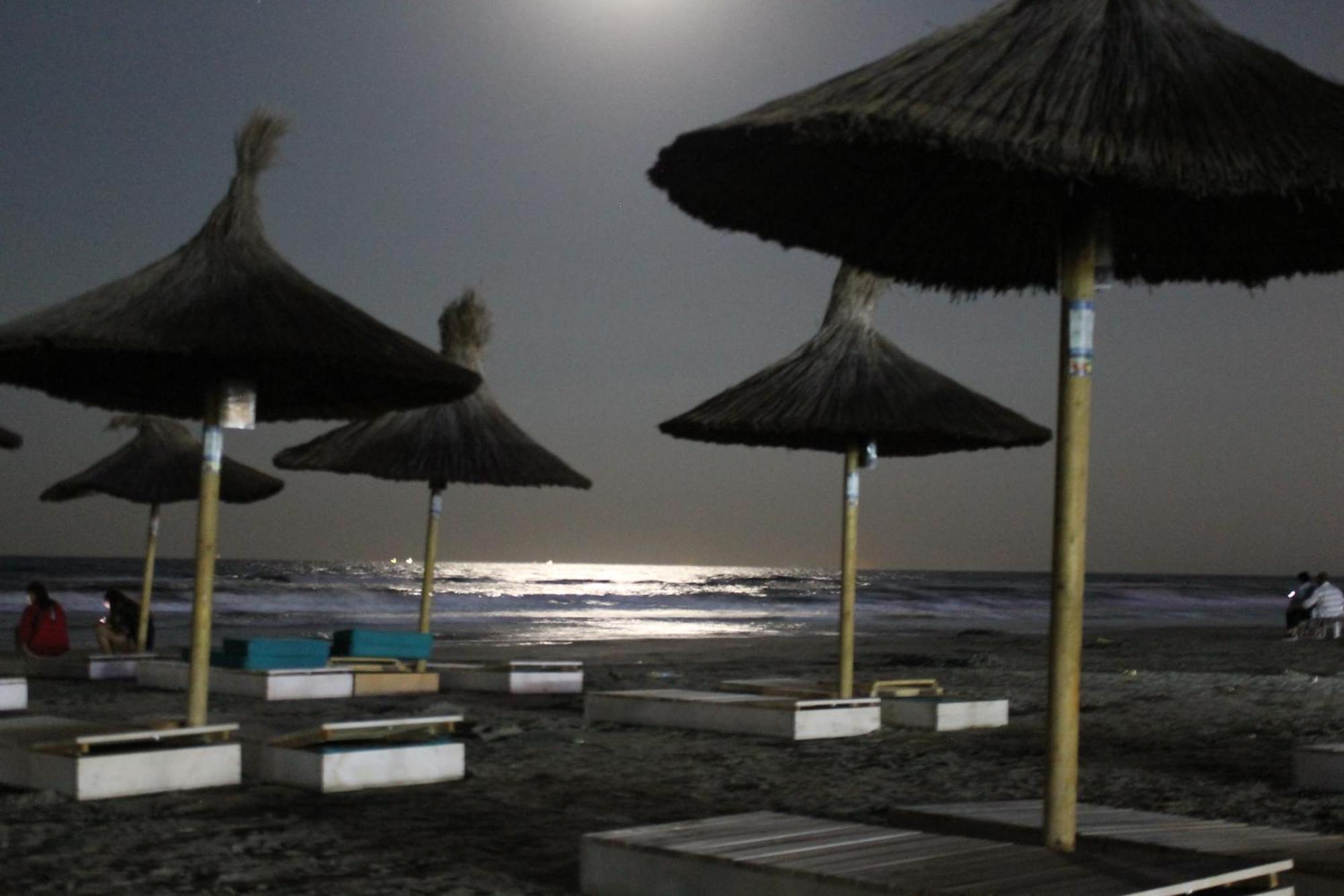 On Beach-Mamaia Residence นาโวดาริ ภายนอก รูปภาพ