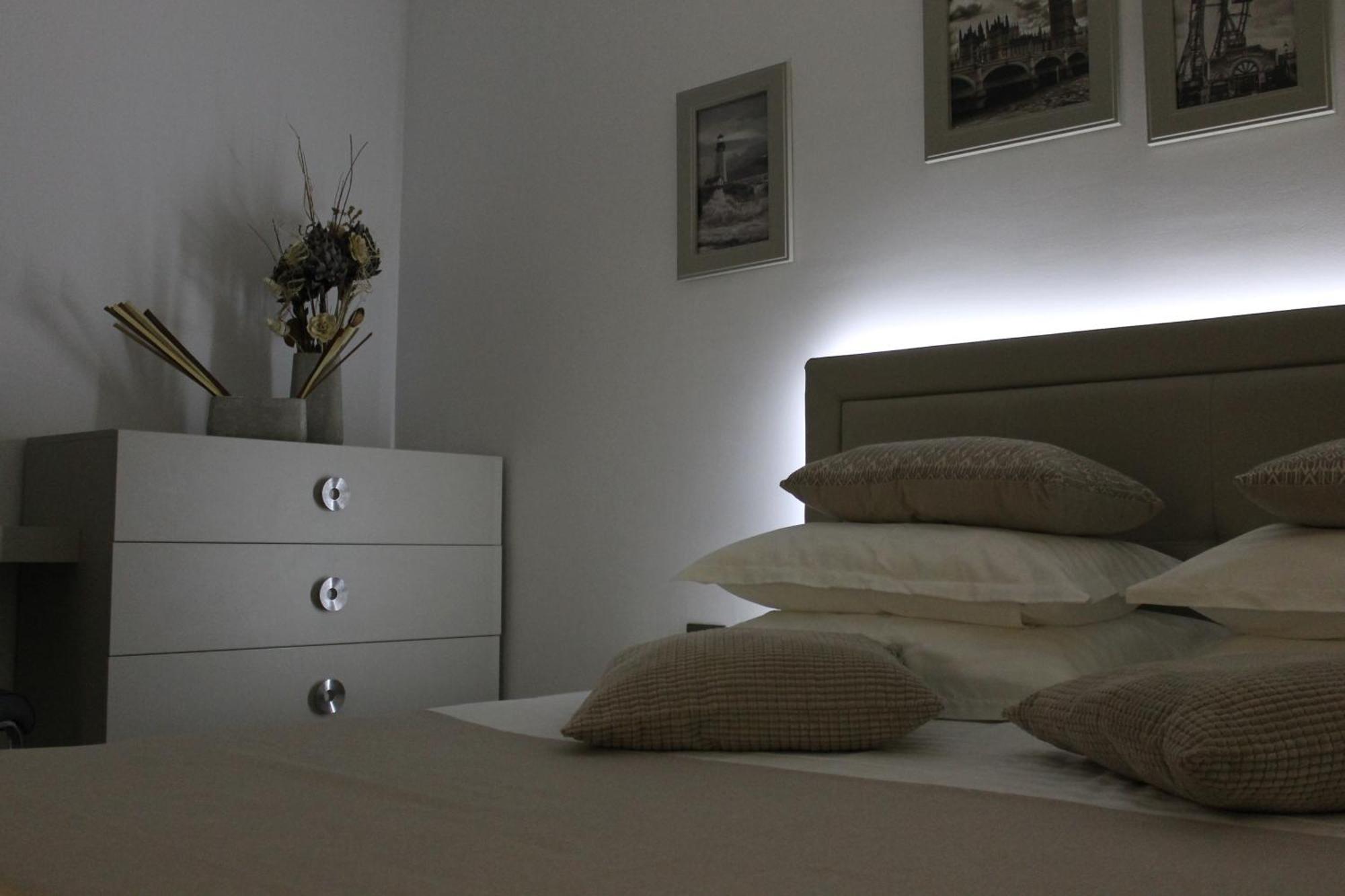 On Beach-Mamaia Residence นาโวดาริ ภายนอก รูปภาพ